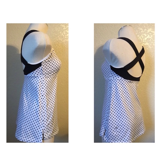 Lululemon track and train tank size 2 - Picture 3 of 8